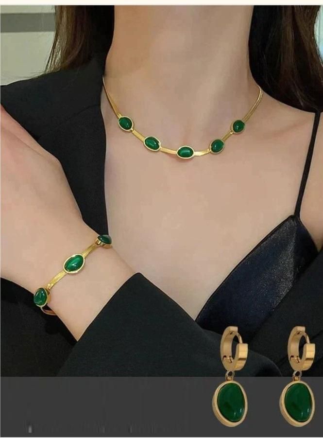 Oval Green Crystal Pendant Necklace